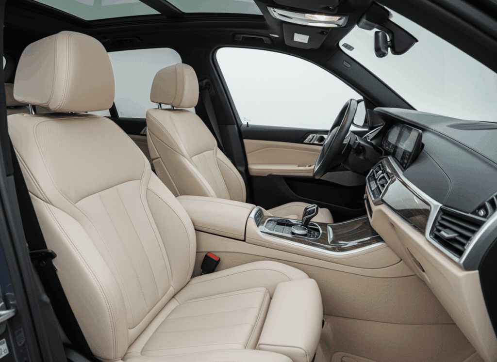 Firefly_Gemini Flash_BMW X5 50e msport interior right hand drive show seating in cream interior 340226